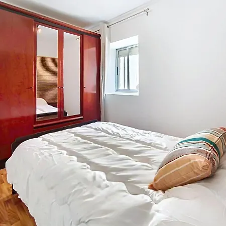 Familiar La Riuca En 度假居 *