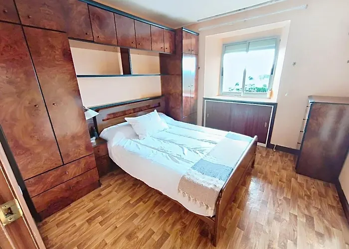 Familiar La Riuca En