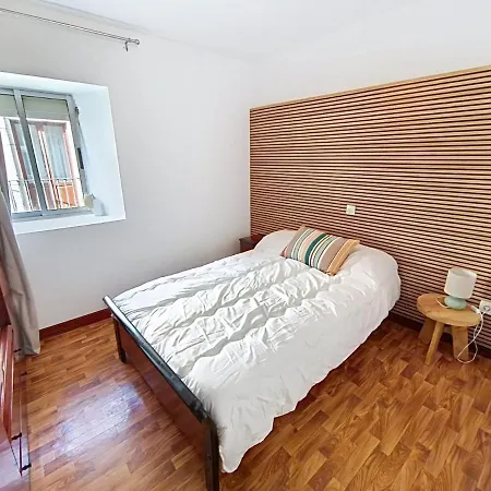 Familiar La Riuca En *