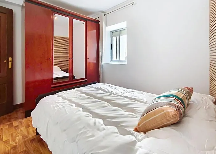 Familiar La Riuca En Nyaraló *